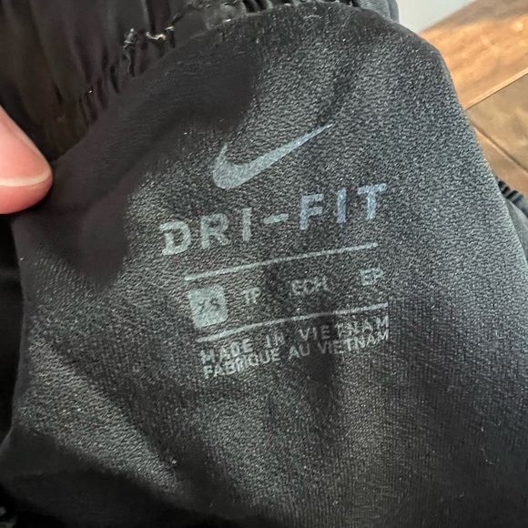 Nike shorts XS - Picture 2 of 3